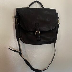 Elegant Black Leather Crossbody Bag
